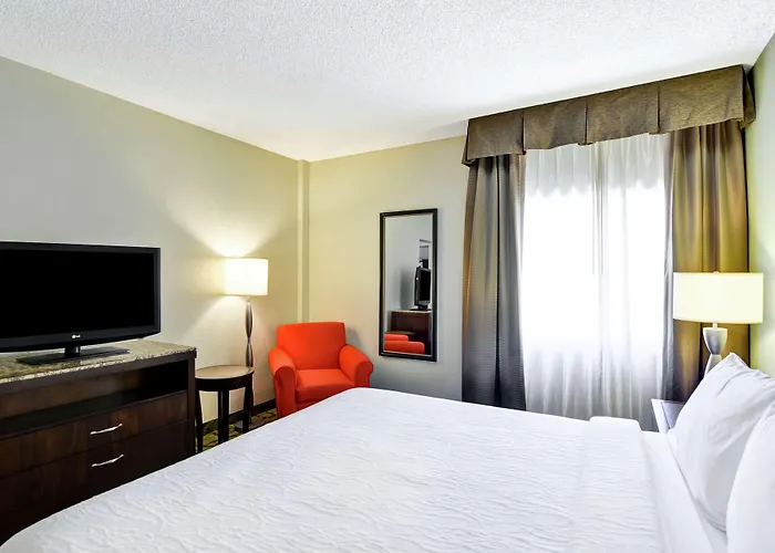 Hotel Doubletree By Hilton Midtown 3*