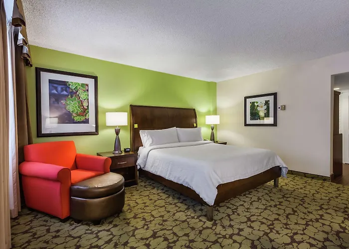 Doubletree By Hilton Midtown 3*