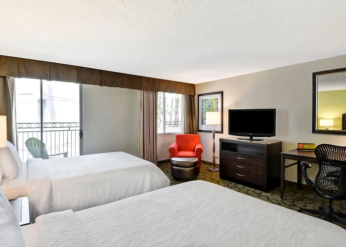 Doubletree By Hilton Midtown Hotel