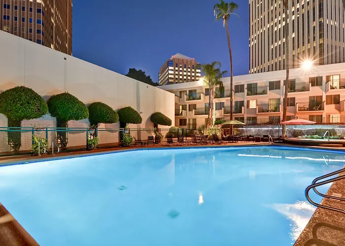 Doubletree By Hilton Midtown Phoenix