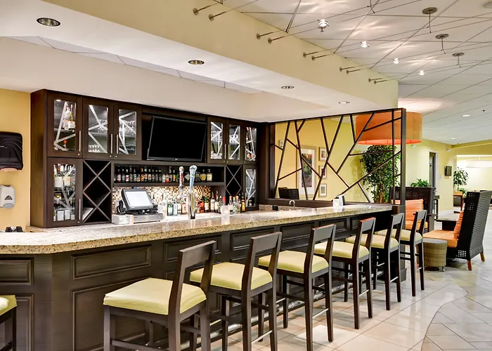 Hotel Doubletree By Hilton Midtown 3*