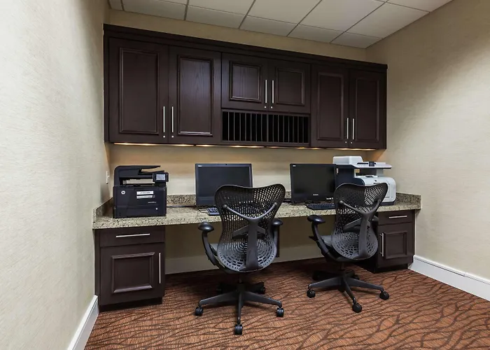 Doubletree By Hilton Midtown Hotel 3*