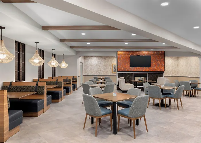 Hotel Doubletree By Hilton Midtown