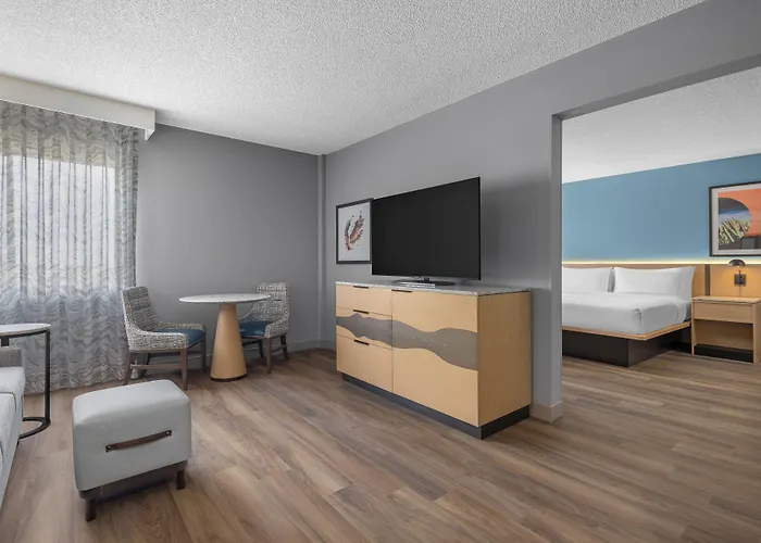 Hotel Doubletree By Hilton Midtown 3*