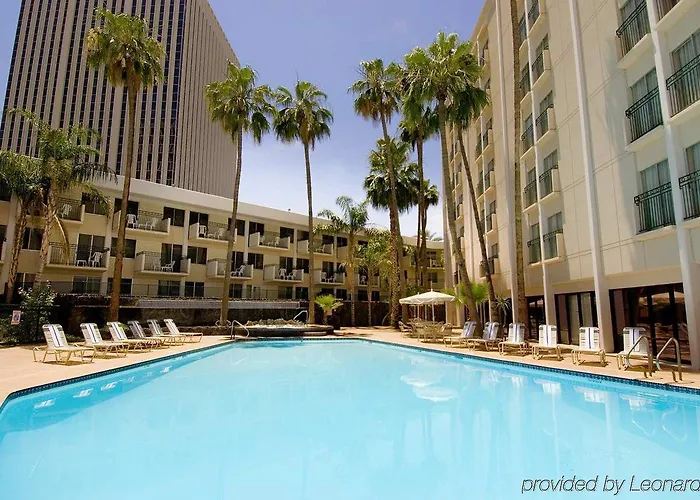 Hotel Doubletree By Hilton Midtown