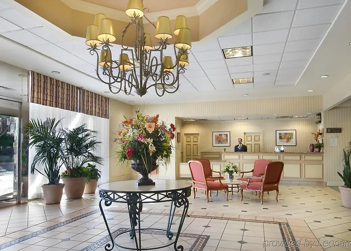 Doubletree By Hilton Midtown 3*